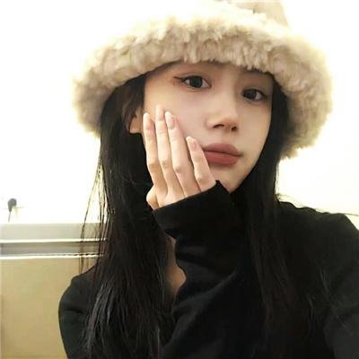 扭曲效应 海报