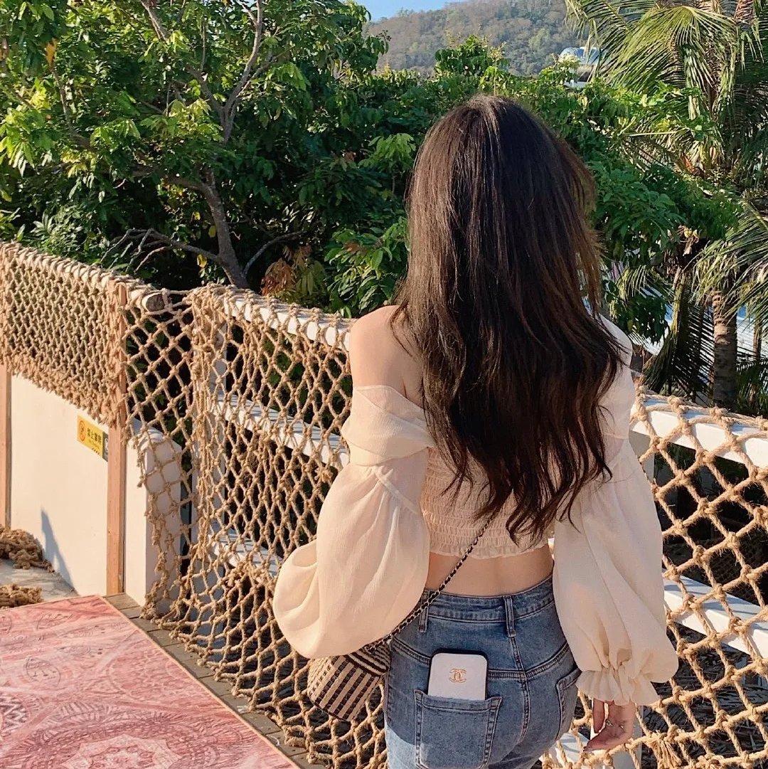 公司里的小小前辈 海报